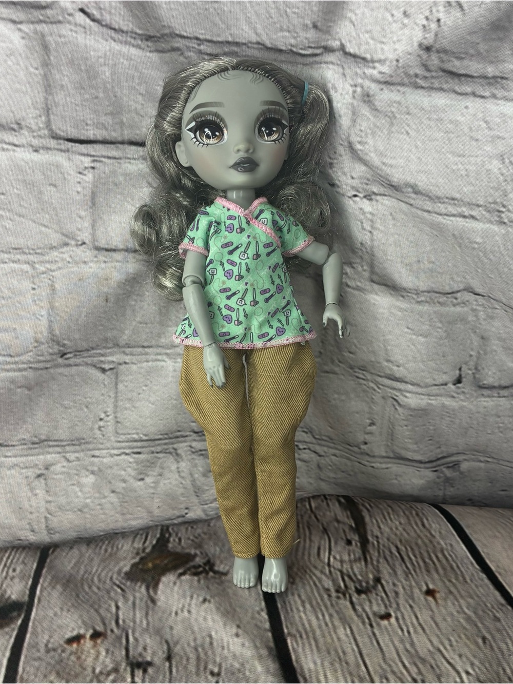 Rainbow High Shadow High Nicole Steel 10 Inch Doll Figure MGA Entertainment
